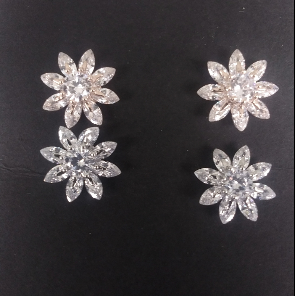 *2 pairs* Star flower stud earrings